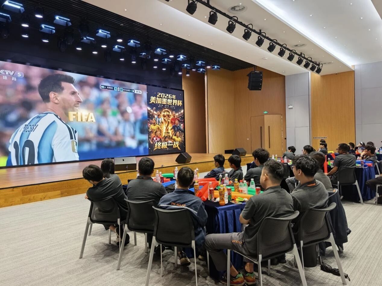 fcb34c10a3caf225a856187e2fd22337.jpg fcb34c10a3caf225a856187e2fd22337.jpg